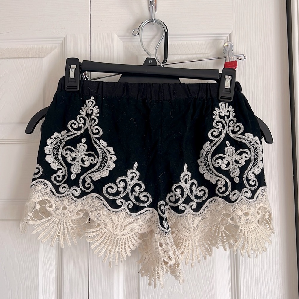 Patterned shorts